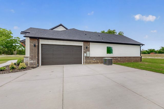 9080 County Road 669, Blue Ridge, TX 75424