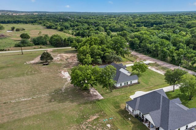 9080 County Road 669, Blue Ridge, TX 75424