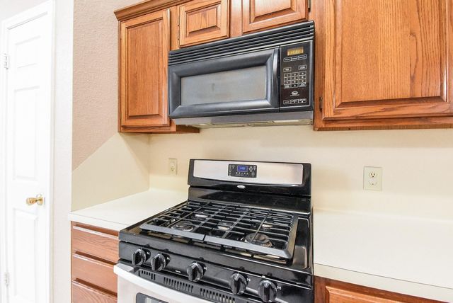 2931 Double Lake Drive, Missouri City, TX 77459