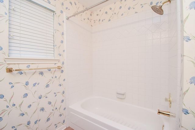 2931 Double Lake Drive, Missouri City, TX 77459