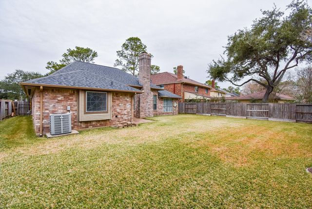 2931 Double Lake Drive, Missouri City, TX 77459