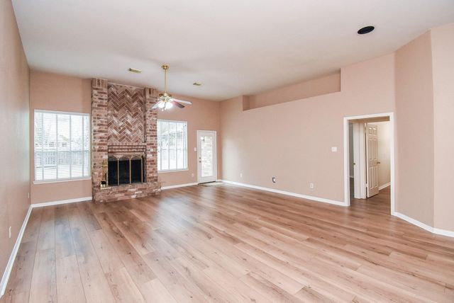 2931 Double Lake Drive, Missouri City, TX 77459