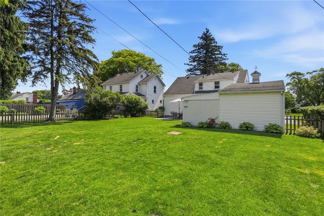 499 Shelford Road, Irondequoit, NY 14609