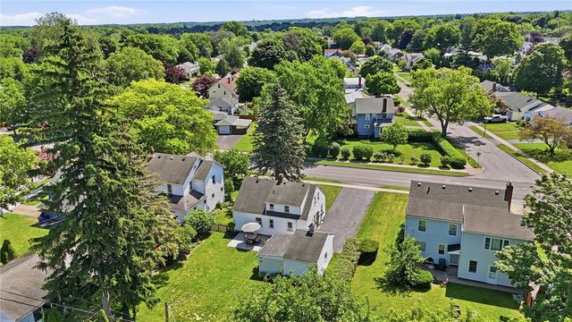 499 Shelford Road, Irondequoit, NY 14609
