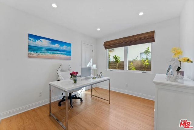3251 Stewart Avenue, Los Angeles, CA 90066