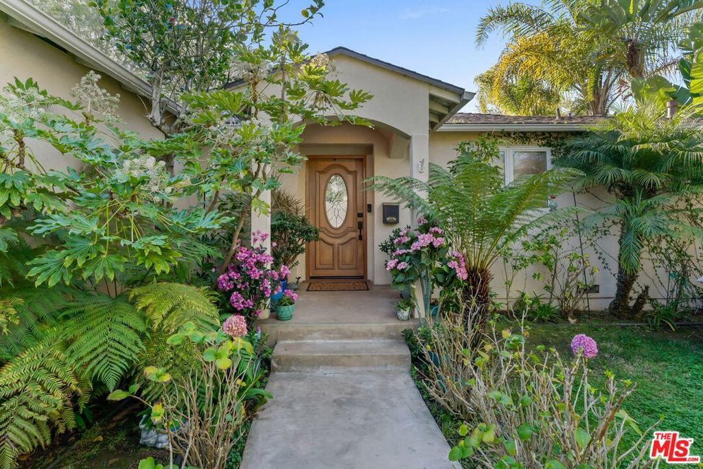 3251 Stewart Avenue, Los Angeles, CA 90066