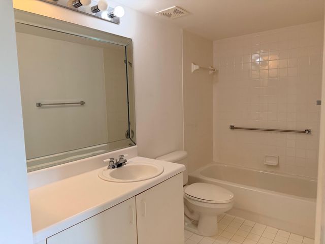 9560 Weldon Circle J312, Tamarac, FL 33321