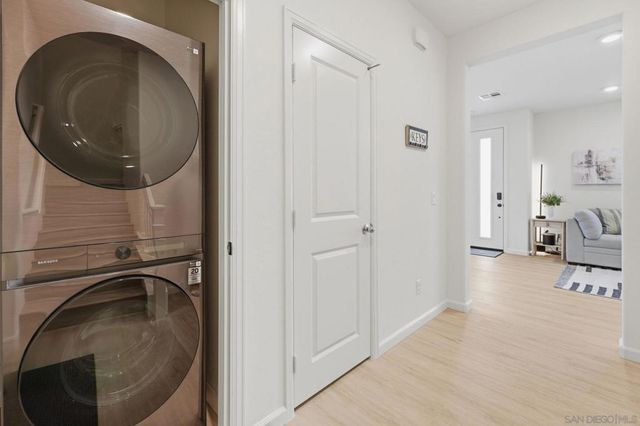 973 Bradley Way, Vista, CA 92081