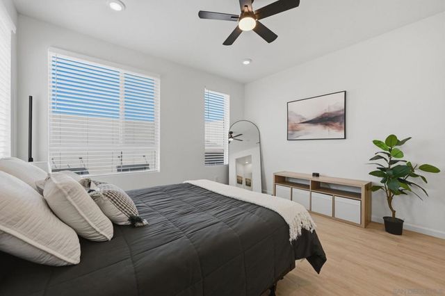 973 Bradley Way, Vista, CA 92081