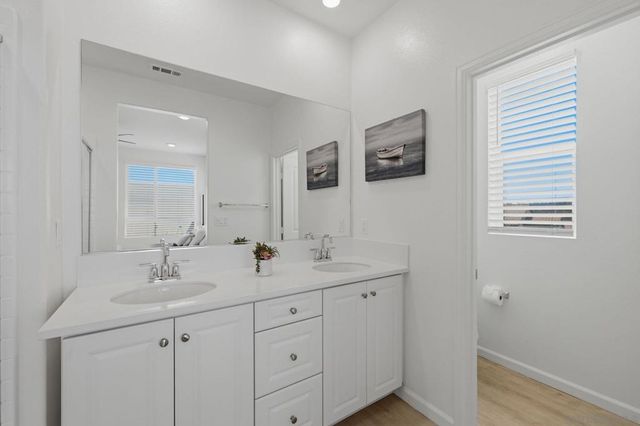 973 Bradley Way, Vista, CA 92081