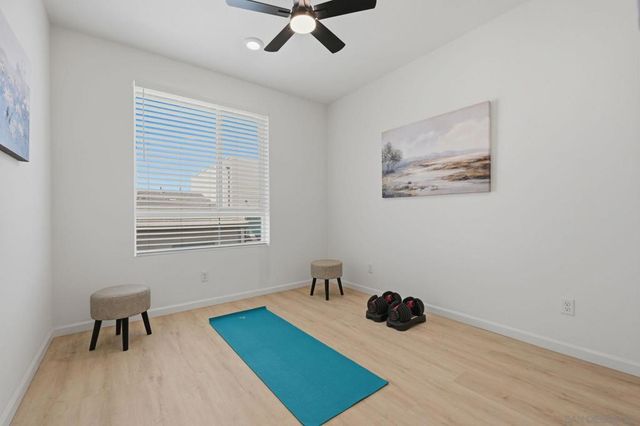 973 Bradley Way, Vista, CA 92081