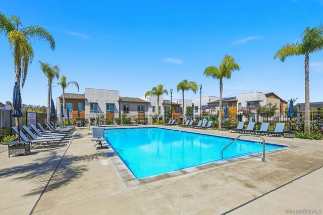 973 Bradley Way, Vista, CA 92081