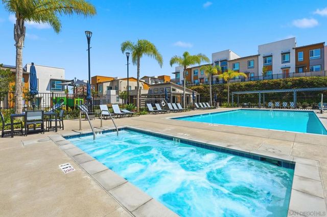 973 Bradley Way, Vista, CA 92081