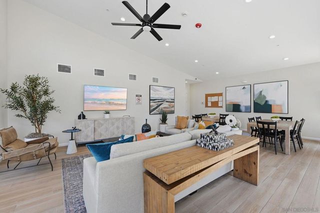 973 Bradley Way, Vista, CA 92081