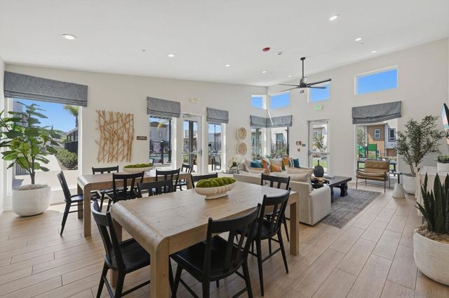 973 Bradley Way, Vista, CA 92081