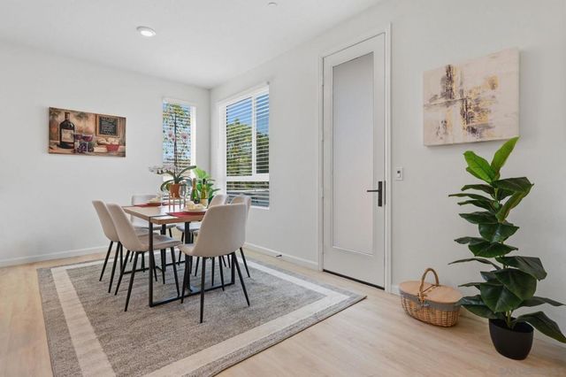 973 Bradley Way, Vista, CA 92081