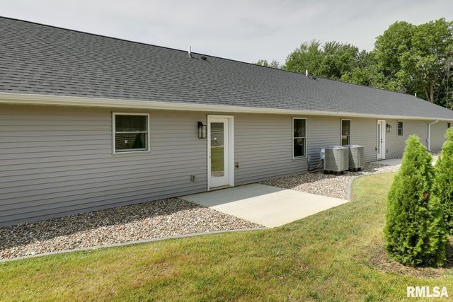 2811 N 23RD Street, Quincy, IL 62305