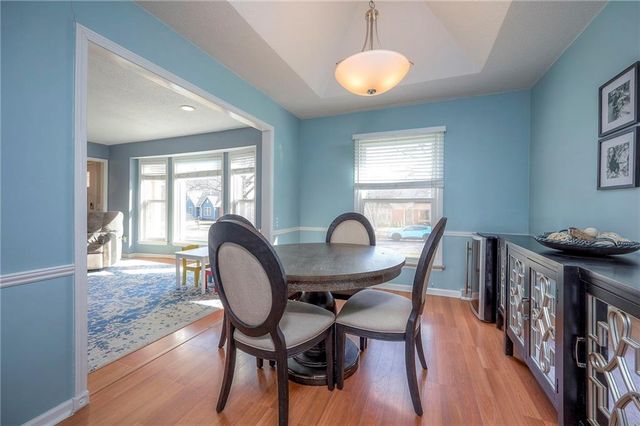 7802 WESTGATE Drive, Lenexa, KS 66216