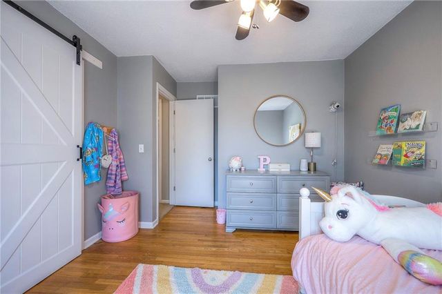 7802 WESTGATE Drive, Lenexa, KS 66216