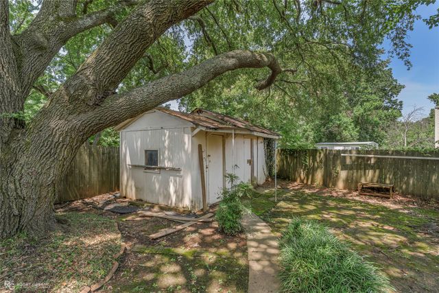 1519 Fox Street, Bossier City, LA 71112
