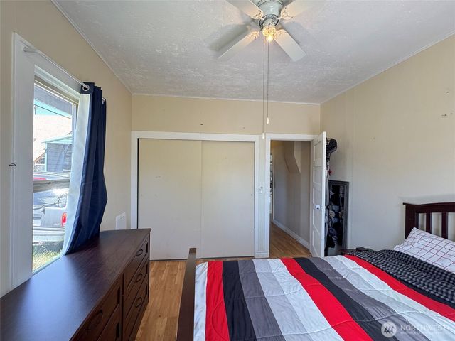 3018 S Peabody Street, Port Angeles, WA 98362