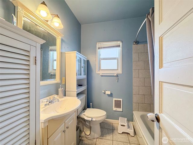 3018 S Peabody Street, Port Angeles, WA 98362
