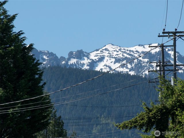 3018 S Peabody Street, Port Angeles, WA 98362