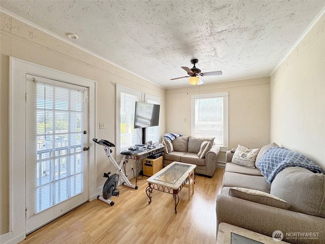 3018 S Peabody Street, Port Angeles, WA 98362