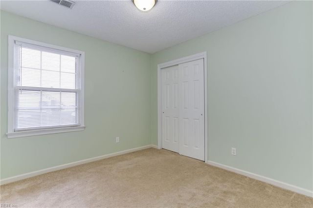 1900 Keeter RN, Chesapeake, VA 23320