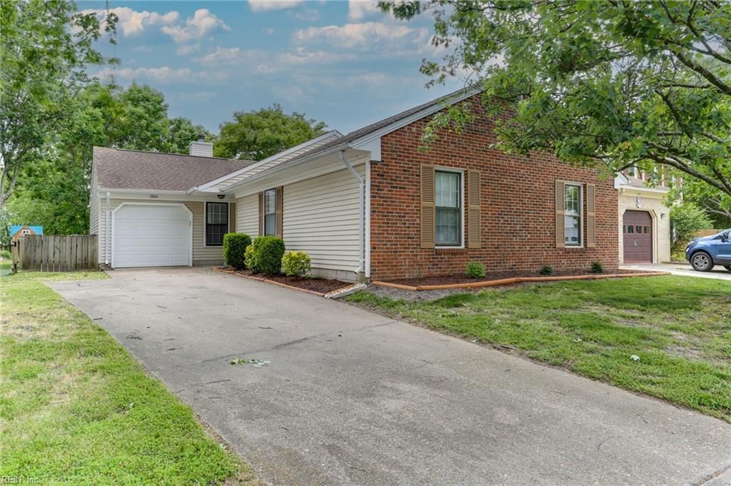1900 Keeter RN, Chesapeake, VA 23320