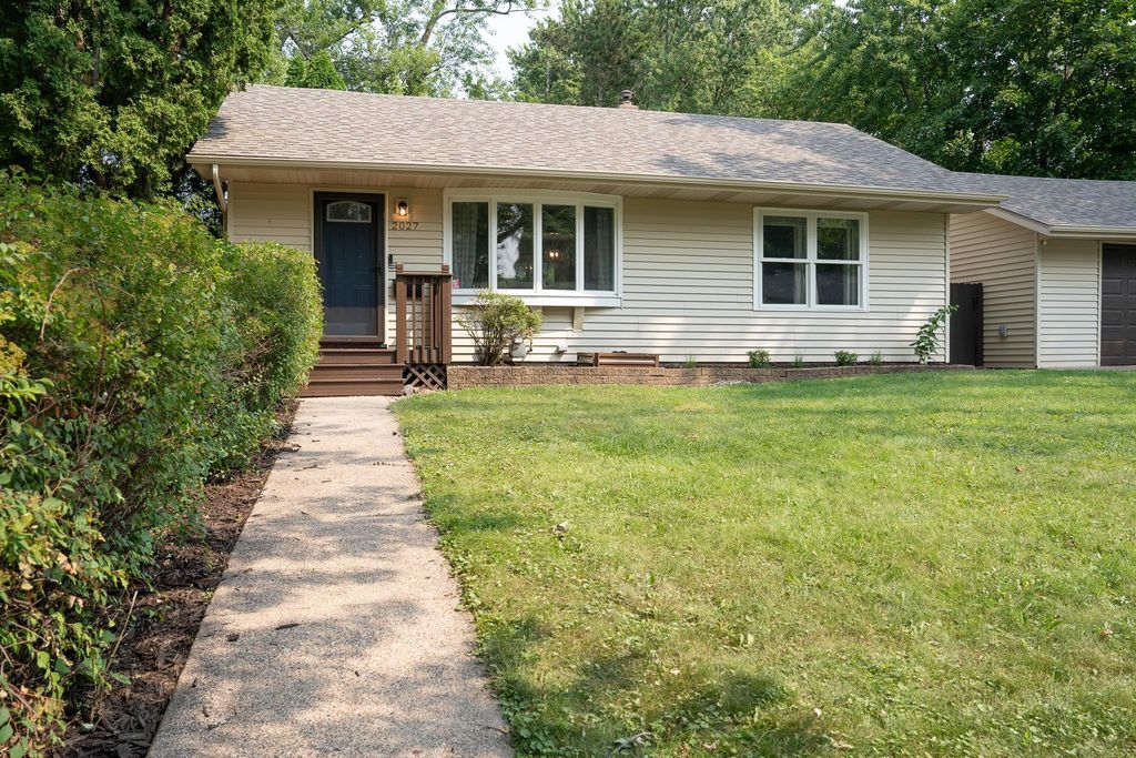 2027 Northwood Drive, North Saint Paul, MN 55109 — photo 3
