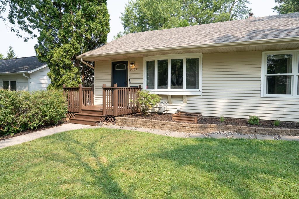 2027 Northwood Drive, North Saint Paul, MN 55109 — photo 5