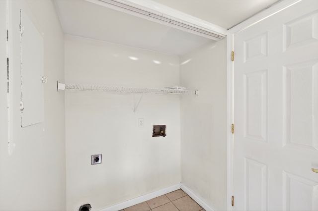 5515 Country Dr Apt 30, Nashville, TN 37211