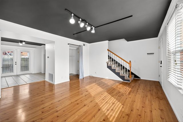 5515 Country Dr Apt 30, Nashville, TN 37211