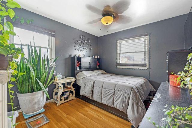 8 Monaghan Road, Edison, NJ 08817