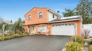 8 Monaghan Road, Edison, NJ 08817