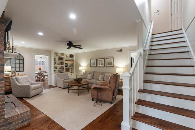 8229 PINE VALLEY LN, Germantown, TN 38139