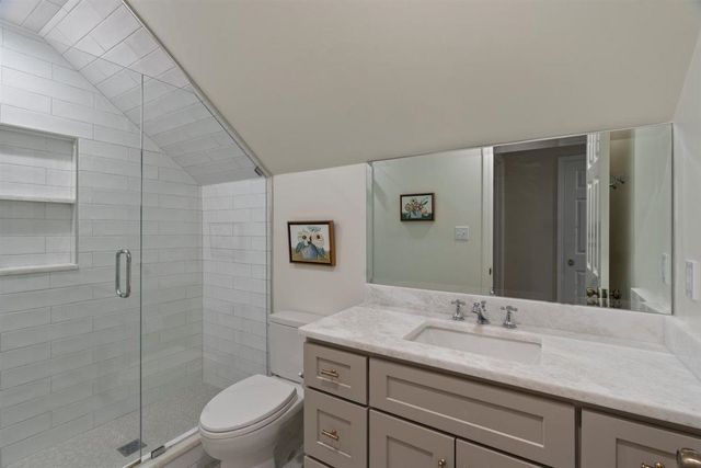 8229 PINE VALLEY LN, Germantown, TN 38139