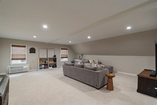 8229 PINE VALLEY LN, Germantown, TN 38139