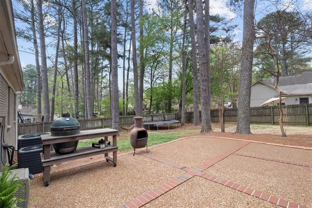 8229 PINE VALLEY LN, Germantown, TN 38139