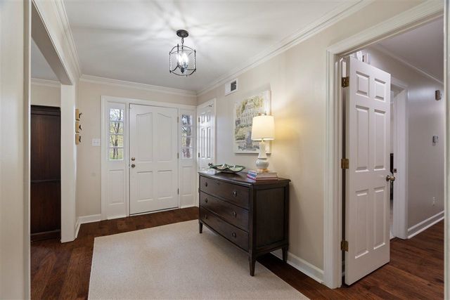 8229 PINE VALLEY LN, Germantown, TN 38139