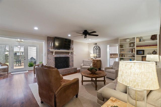 8229 PINE VALLEY LN, Germantown, TN 38139