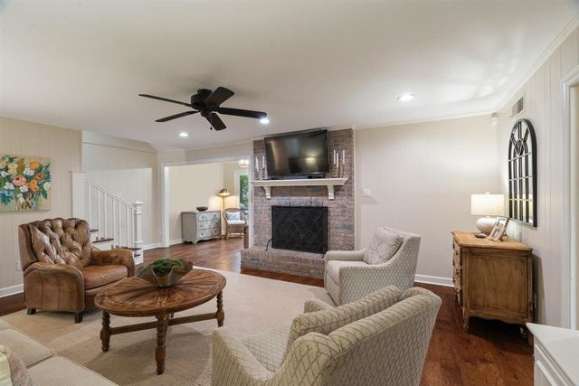 8229 PINE VALLEY LN, Germantown, TN 38139