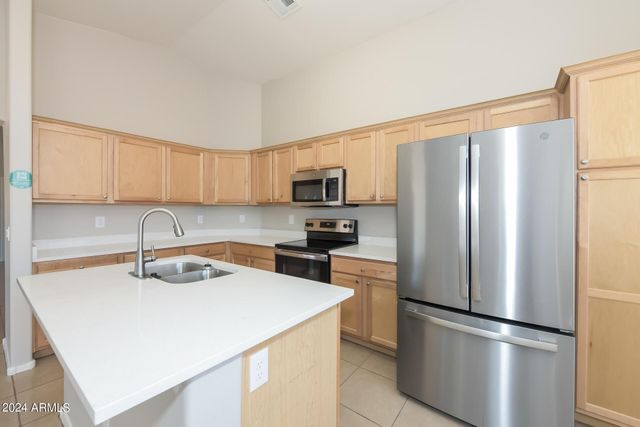 2230 S 63rd Drive, Phoenix, AZ 85043