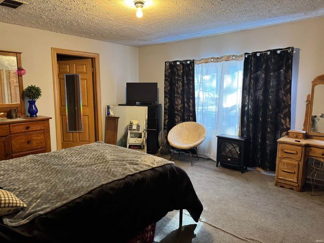 5226 E 700 North Road, Rochester, IN 46975