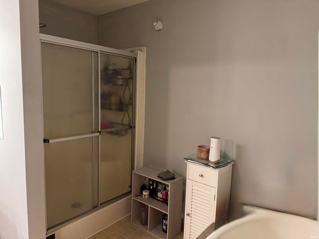 5226 E 700 North Road, Rochester, IN 46975