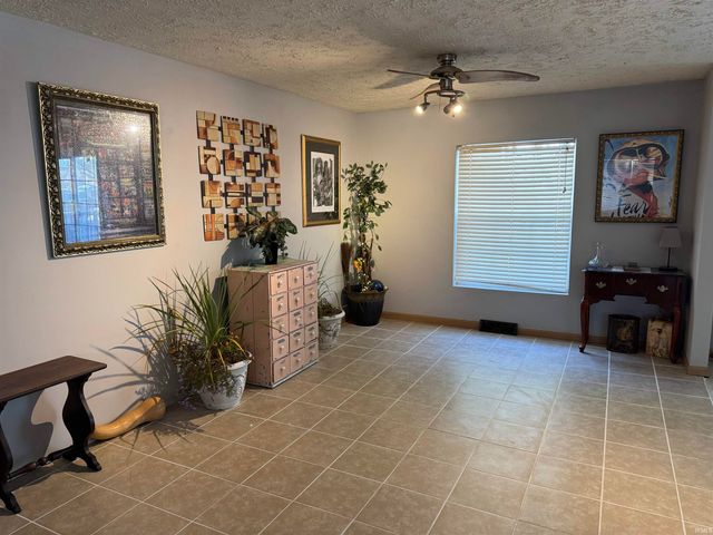 5226 E 700 North Road, Rochester, IN 46975