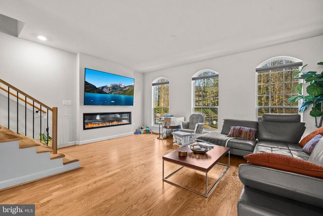 4434 FAIR LAKES CT, Fairfax, VA 22033