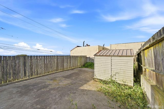 738 Shields Street, San Francisco, CA 94132