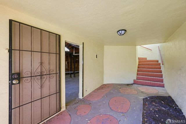 738 Shields Street, San Francisco, CA 94132